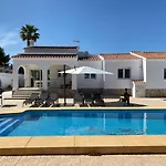 Villa Con Piscina, Soleada, Tranquila Y Centrica Calpe