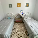 Villa Con Piscina, Soleada, Tranquila Y Centrica