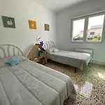 Con Piscina, Soleada, Tranquila Y Centrica