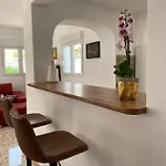Con Piscina, Soleada, Tranquila Y Centrica *