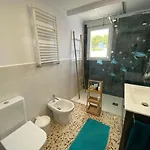Con Piscina, Soleada, Tranquila Y Centrica