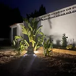Con Piscina, Soleada, Tranquila Y Centrica *