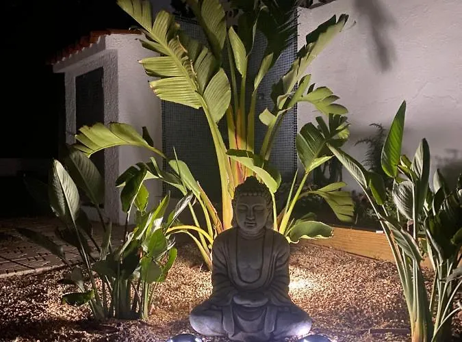 Con Piscina, Soleada, Tranquila Y Centrica