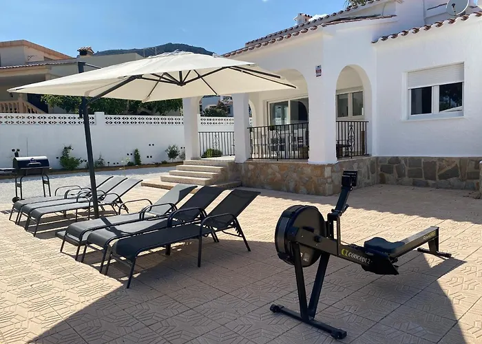 וילה Con Piscina, Soleada, Tranquila Y Centrica קלפה