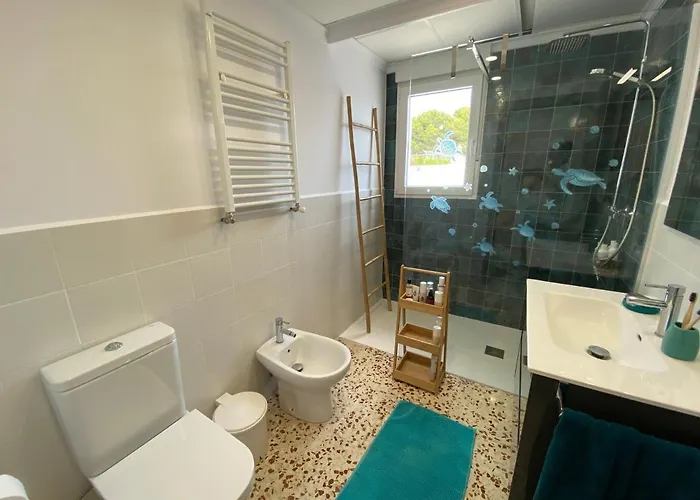 Con Piscina, Soleada, Tranquila Y Centrica