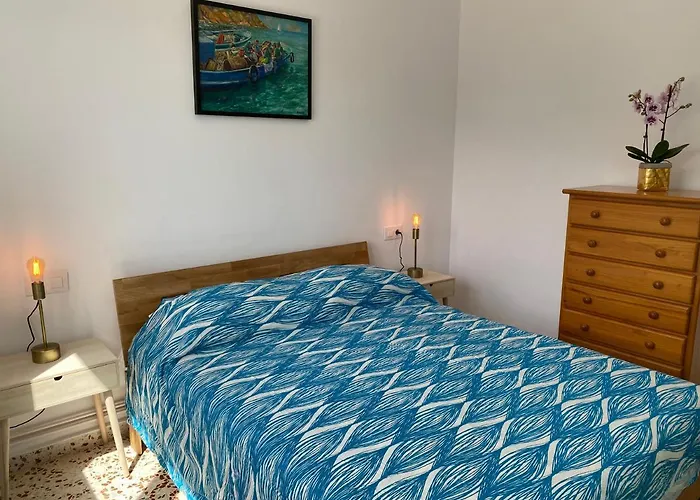 Con Piscina, Soleada, Tranquila Y Centrica * קלפה